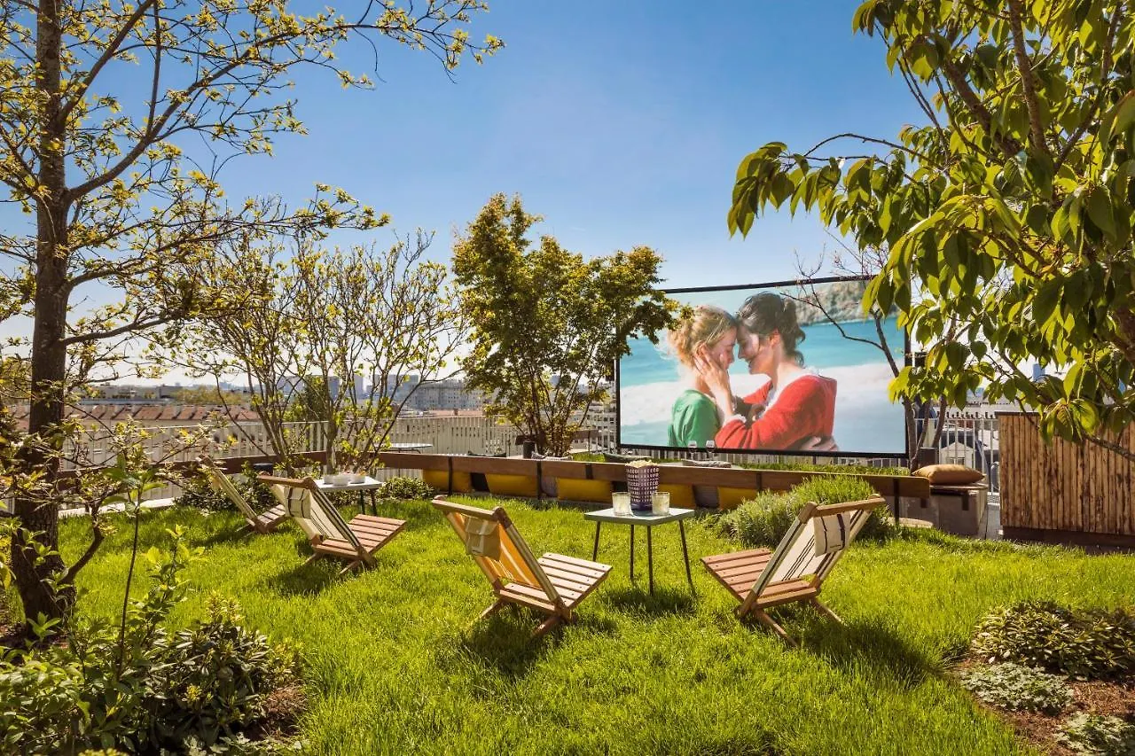 Paradiso Hotel 4*