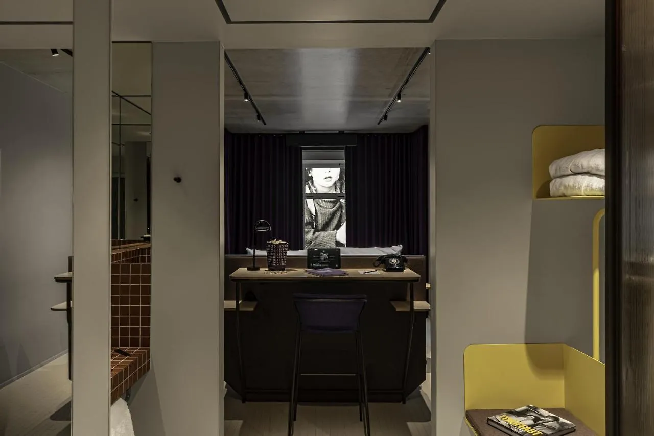 Paradiso 4* Paris